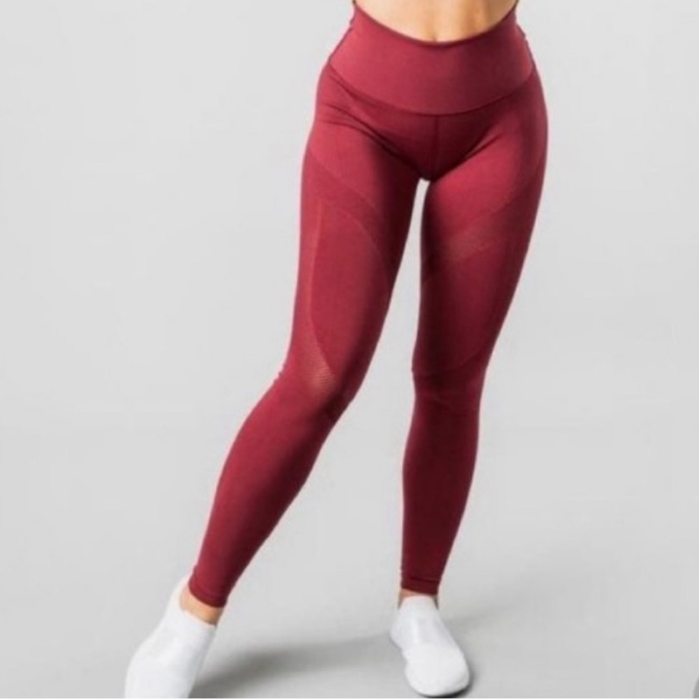 NWT Alphalete Aero High Rise Leggings - Garnet Red